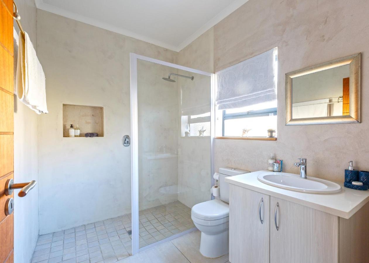 Le Mahi Guest House Langebaan Esterno foto