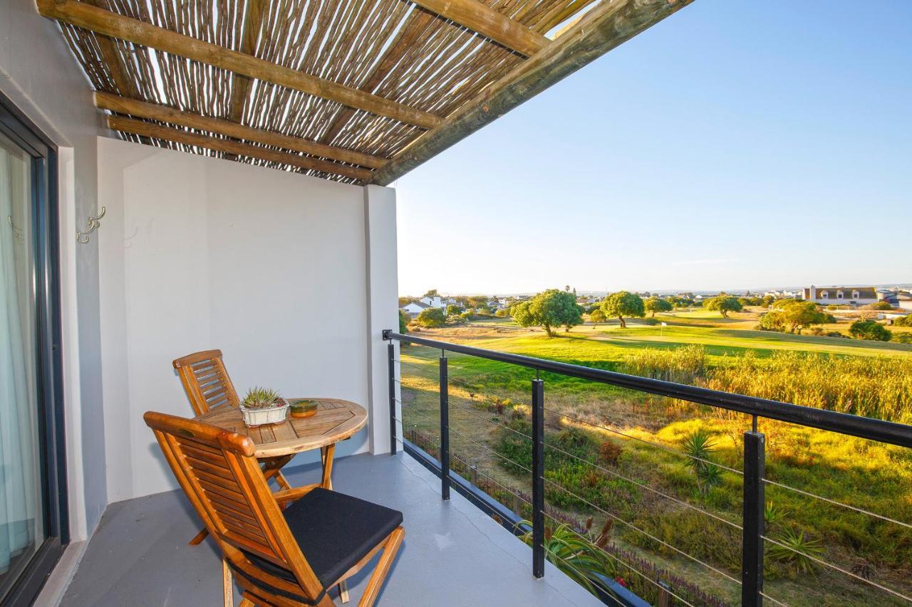 Le Mahi Guest House Langebaan Esterno foto